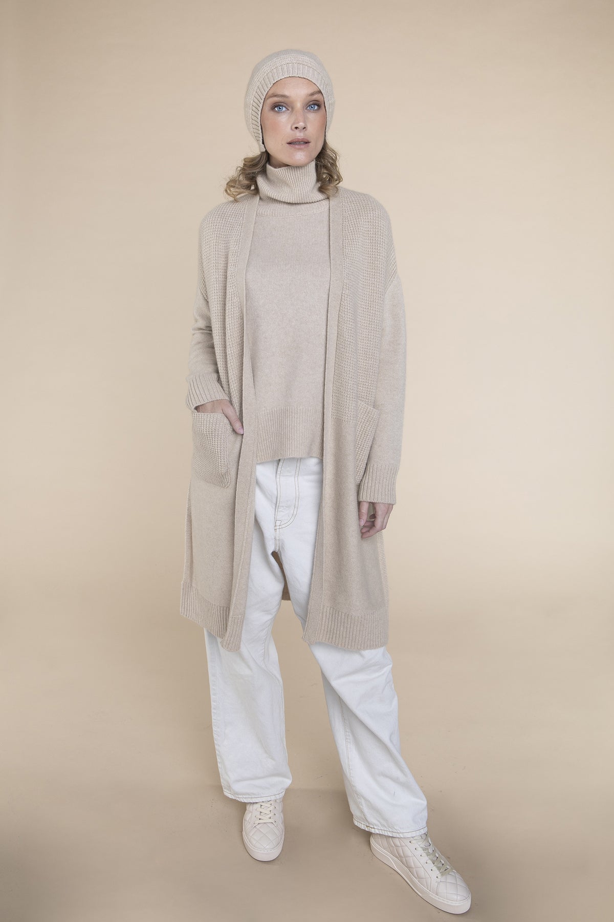 Dlouhý podzimní cardigan