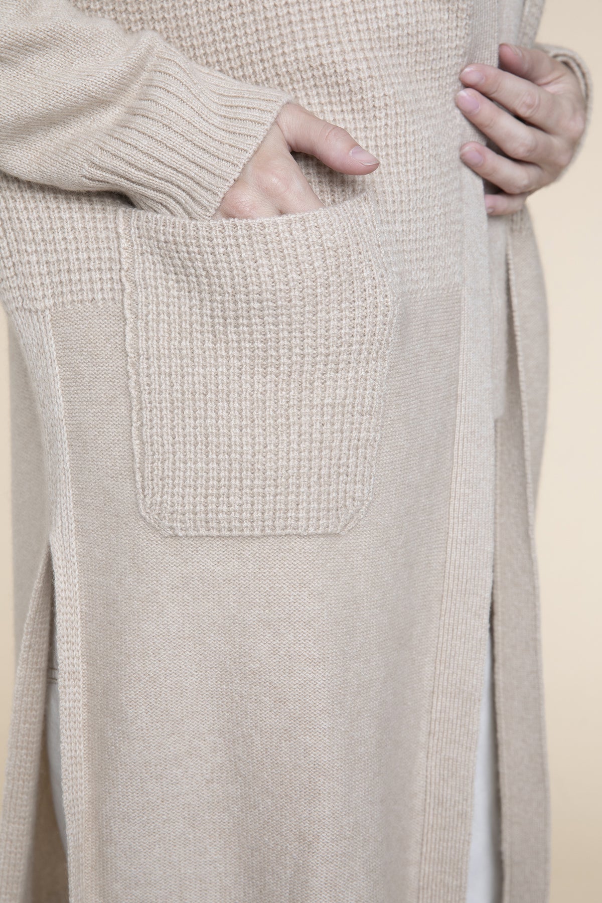 Dlouhý podzimní cardigan